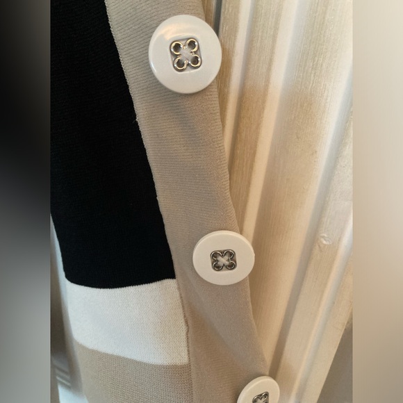 Joseph Ribkoff top - Picture 3 of 5